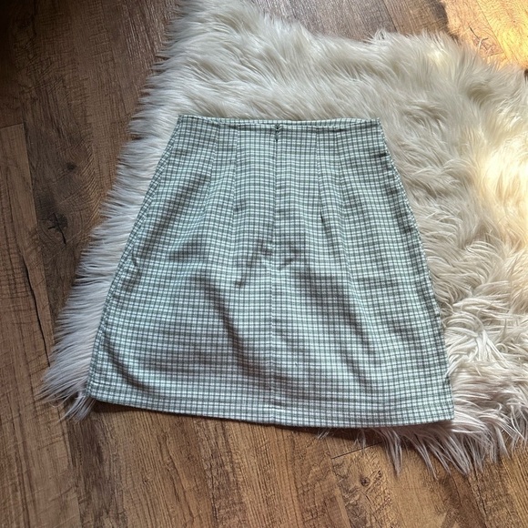 BRANDY MELVILLE Plaid Cara Mini Skirt - Picture 7 of 7